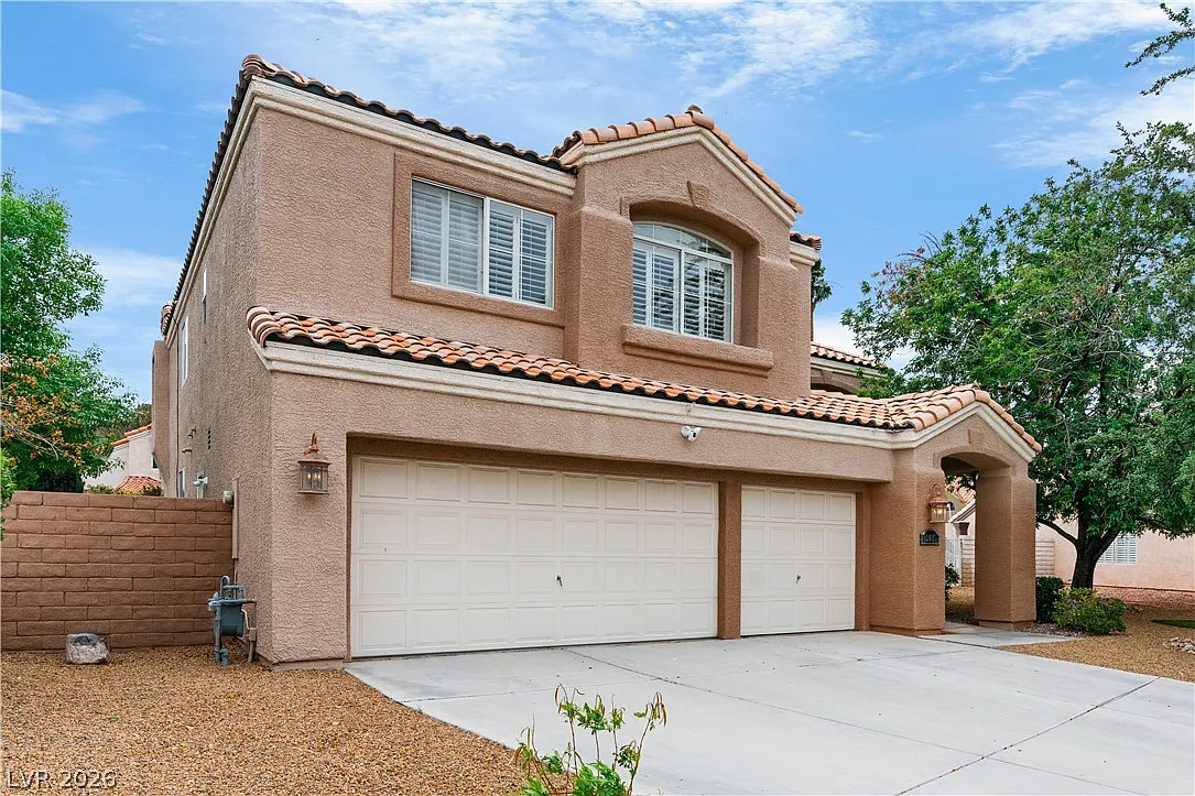 5 bed, 4.0 bath, 3425 sqft, $3,900 — Photo 3