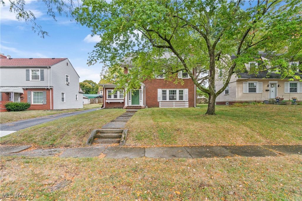 Real estate listing image
