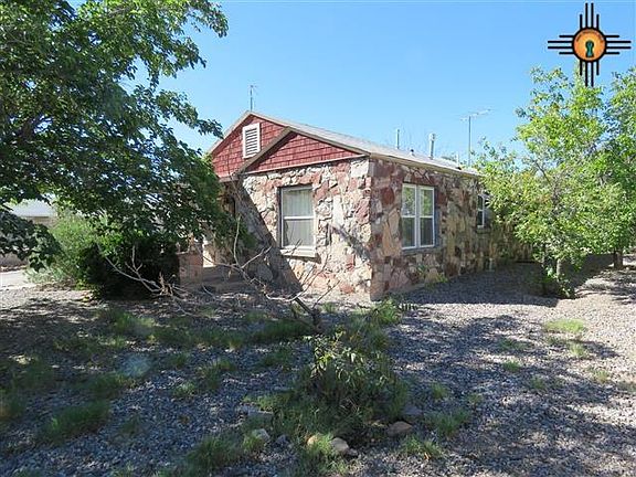 5th image of 602 Ivy St