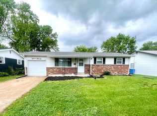 1855 Violet Dr, Florissant, MO 63031