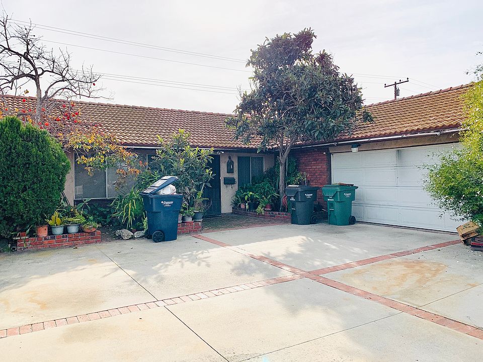 2nd image of 6262 Royal Oak Dr