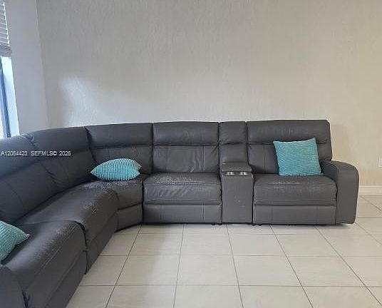 3rd image of 10111 Akenside Dr
