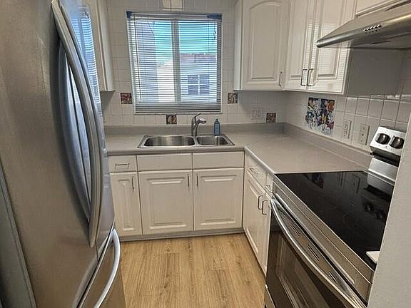 5th image of 2860 NE 14th St #404D