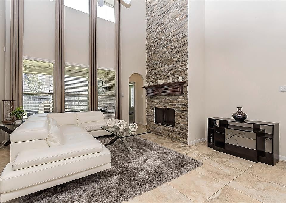 1st image of 27506 Huggins Crest Ct