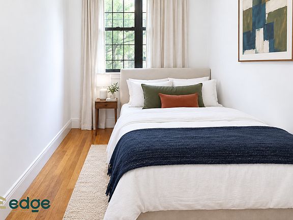5th image of 1361 Greene Ave APT 2R