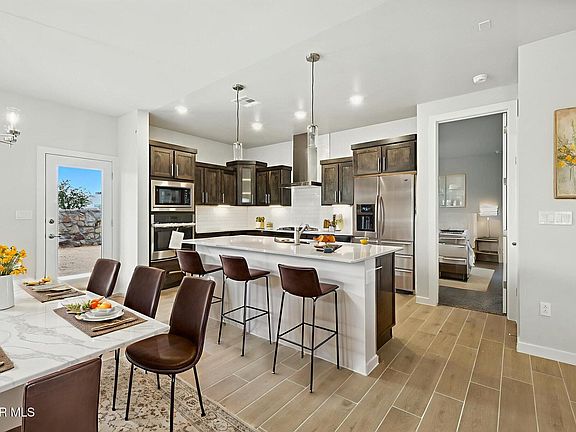 3rd image of 665 Paseo Modesto Dr