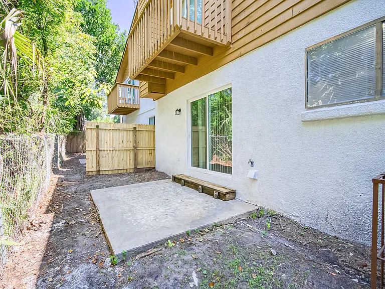 1304 E Magnolia Cir #1306 — Photo 13