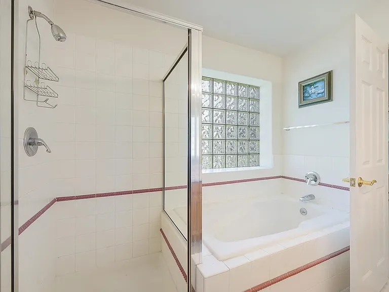 712 E Harbor Cir — Photo 20