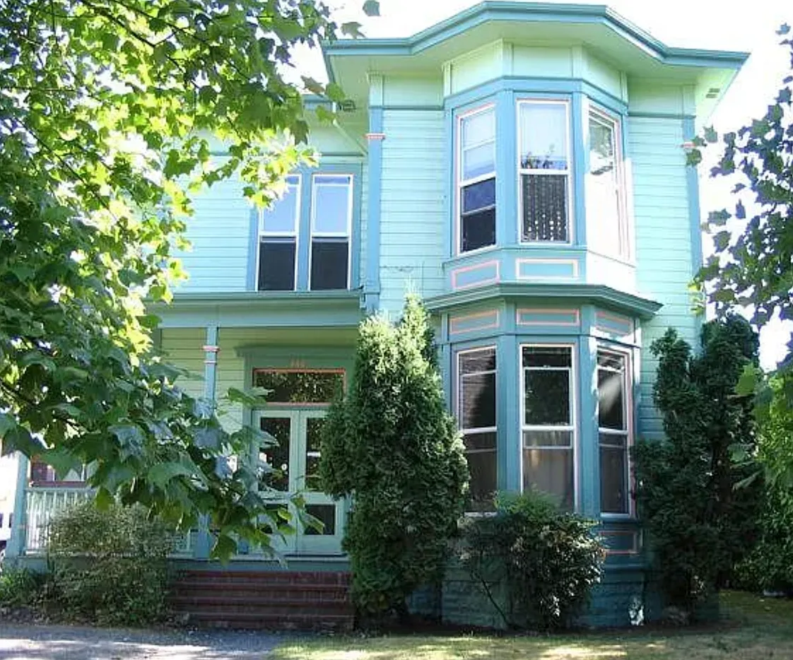 Building Photo - 446 E 12th Ave #2