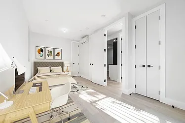 727 Dekalb Avenue, #2B