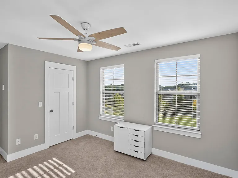 1525 White Tip Ln — Photo 31