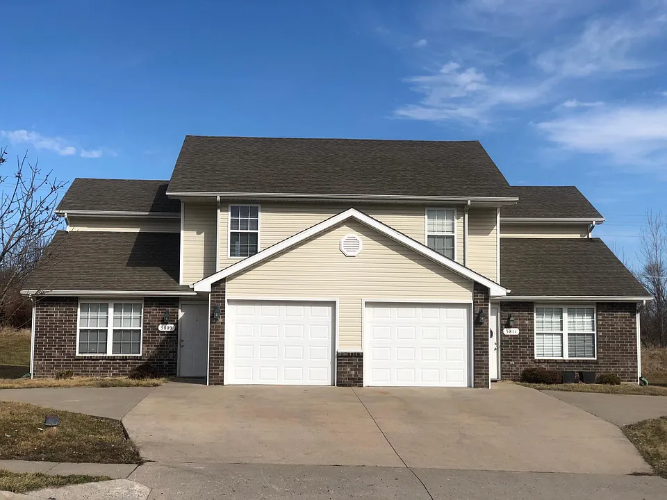 5809 Canaveral Dr