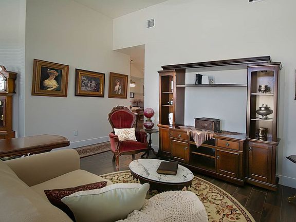 4th image of 234 Dudley Way