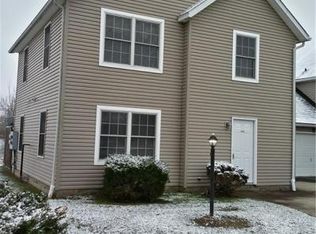 4442 Lovers Ln, Ravenna, OH 44266