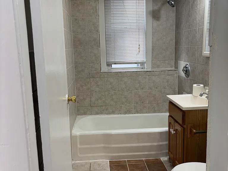 26 Beacon St #201 — Photo 7
