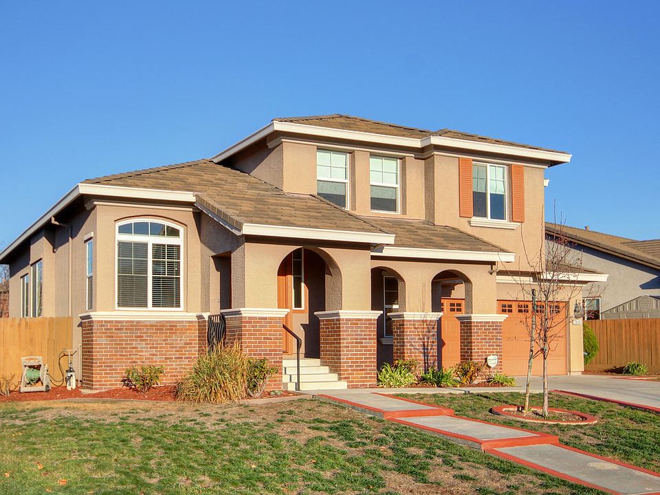 1st image of 2039 Petruchio Way