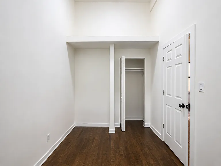 8714 S Commercial Ave #1R — Photo 8