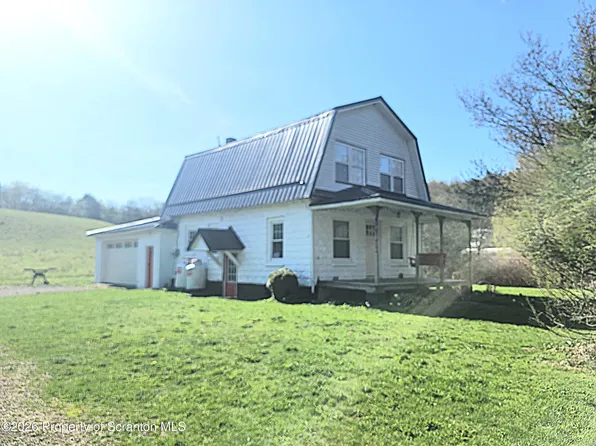 1000 Buckwheat Hollow Rd, Monroe Township, PA 18636