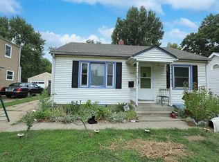 2527 SW Beverly Ct, Topeka, KS 66611