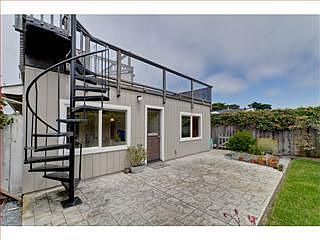 3rd image of 324 Metzgar St