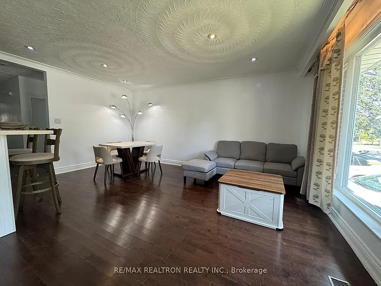 926 Willowdale Ave #MAIN — Photo 5