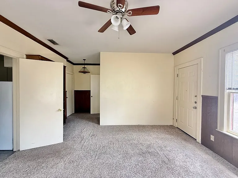 418 S Spring Ave — Photo 10