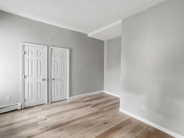 West Warwick Complex, 82 Pond St #3, West Warwick, RI 02893