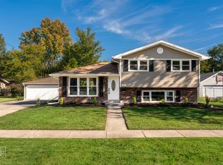 15021 Kenton Ave, Midlothian, IL 60445