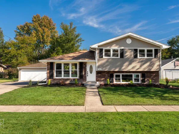 15021 Kenton Ave, Midlothian, IL 60445