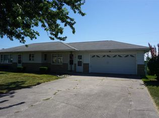 408 N Burke St, Wolcott, IN 47995