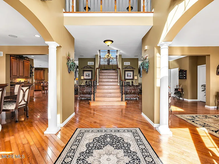 24 Parkside Dr — Photo 11