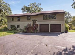 8420 E Delaney Ct, Inver Grove Heights, MN 55076