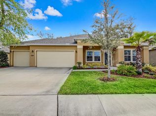 10327 Oxford Lakes Dr, Jacksonville, FL 32257