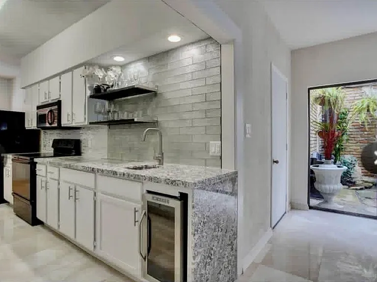 2323 Augusta Dr #30 — Photo 6