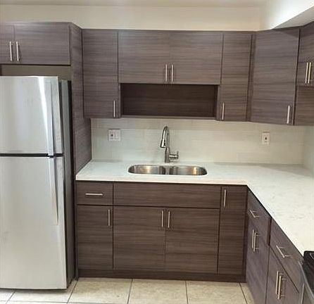 2nd image of 19105 NE 2nd Ave APT 2119