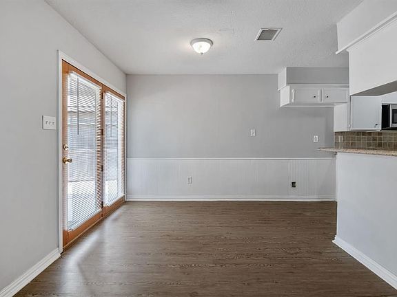 4th image of 22123 N Fork Dr