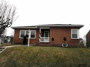 420 Ridge Ave, Mc Sherrystown, PA 17344