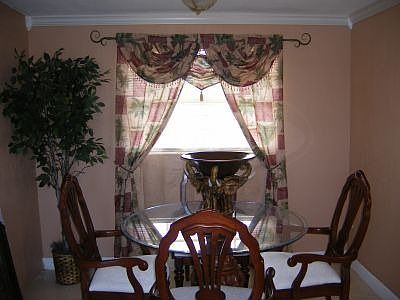 beutiful dinning area