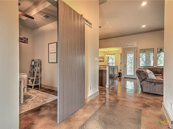 5th image of 8032 Chimney Hill Dr