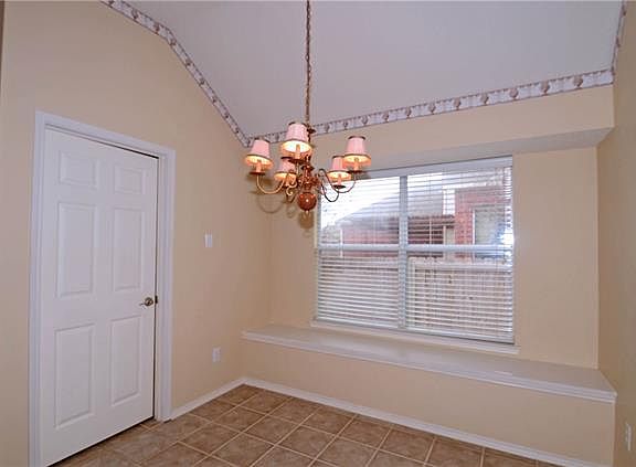 4th image of 7081 Saint Augustine Dr