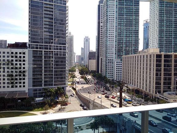 4th image of 200 Biscayne Boulevard Way APT 906