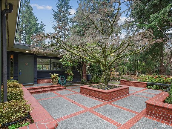 2nd image of 7621 SE 22nd St
