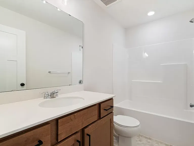13621 Busch Ln — Photo 25