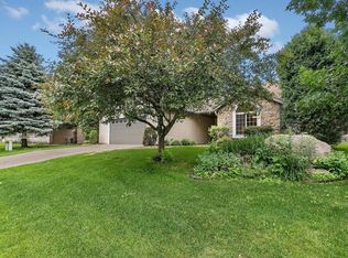 1004 Oak Pond Dr, Sartell, MN 56377