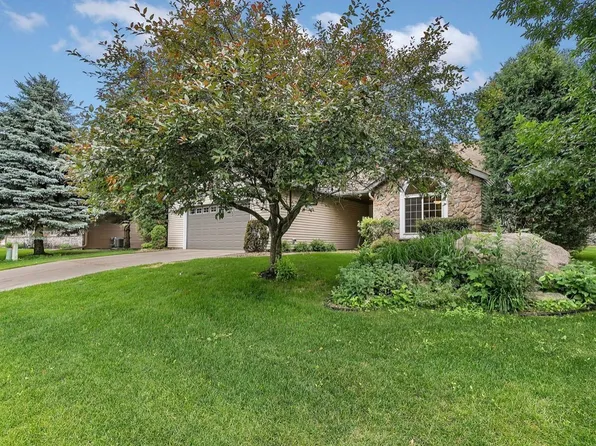 1004 Oak Pond Dr, Sartell, MN 56377