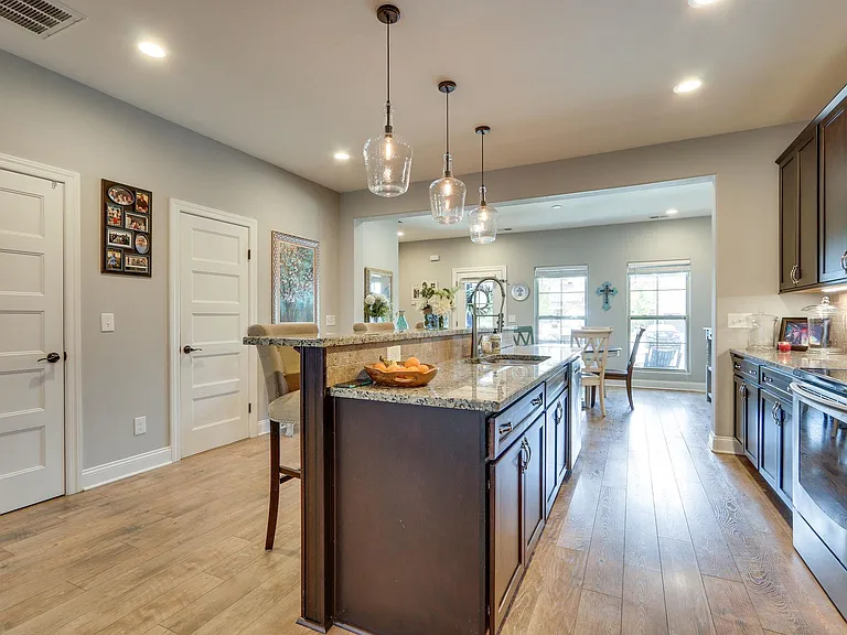 3125 Blue Sky Dr — Photo 10