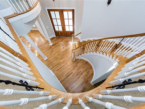 4th image of 145 Summerwind Dr