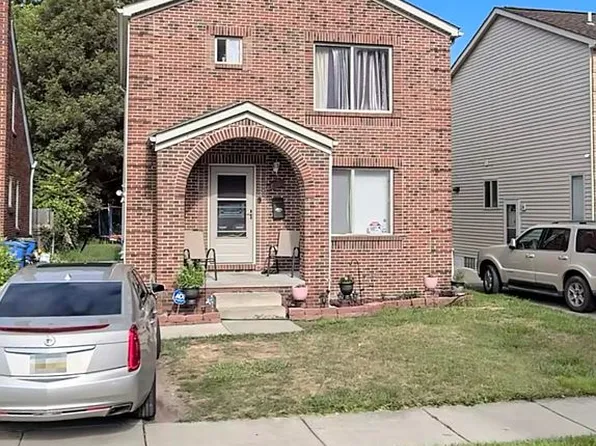 6795 Heyden St, Dearborn Heights, MI 48127