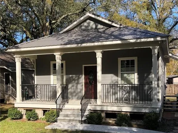 325 E Hornsby St, Covington, LA 70433