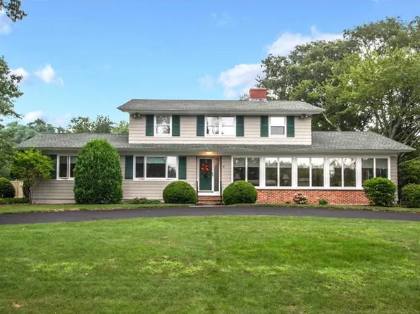 99 Briarcliff Ave, Warwick, RI 02889